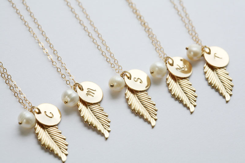 8 Elegant Gifts Your Bridesmaids will Love